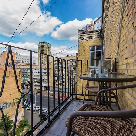 Kyiv City Loft Apart Hotel ภายนอก รูปภาพ