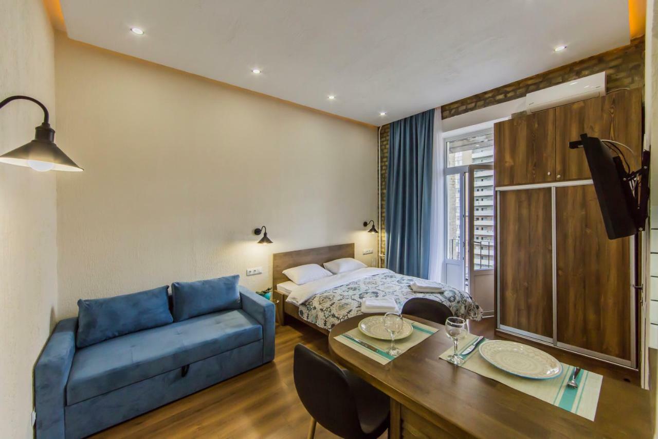 Kyiv City Loft Apart Hotel ภายนอก รูปภาพ