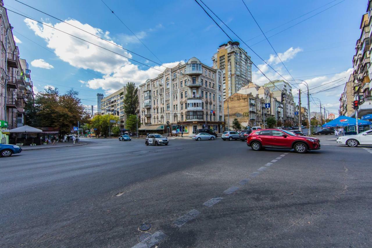 Kyiv City Loft Apart Hotel ภายนอก รูปภาพ